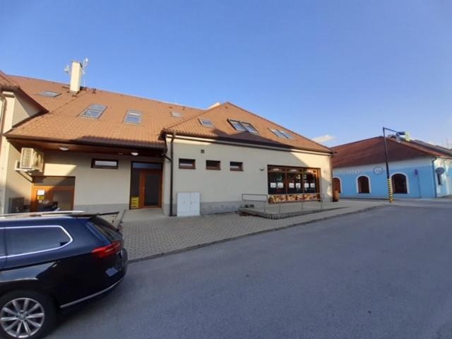 Apartman Kamenice Kamenice nad Lipou Bagian luar foto